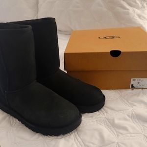 UGG Short Boot